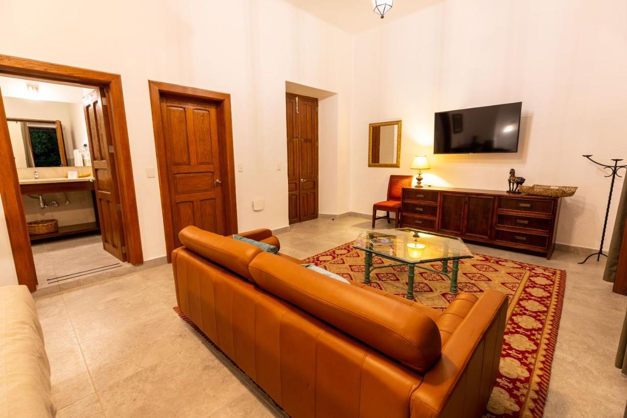 Plaza Chapala Hotel Zewnętrze zdjęcie